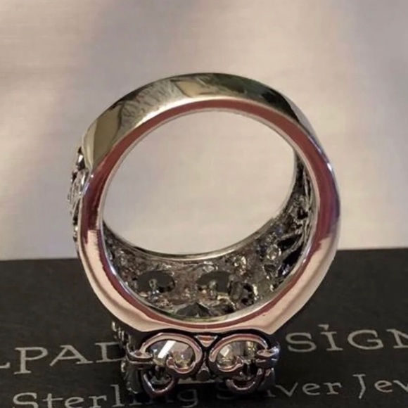 Silpada ‘Uptown’ Cubic Zirconia Sterling Ring R0981 - Picture 9 of 12